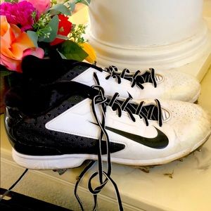 Nike 10.5 metal cleats